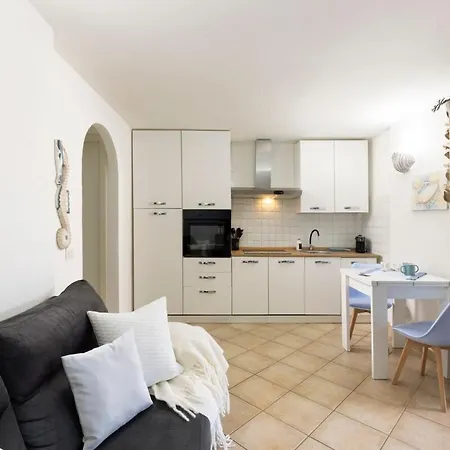 Apartamento Murta Maria - Pool, Veranda & Parking